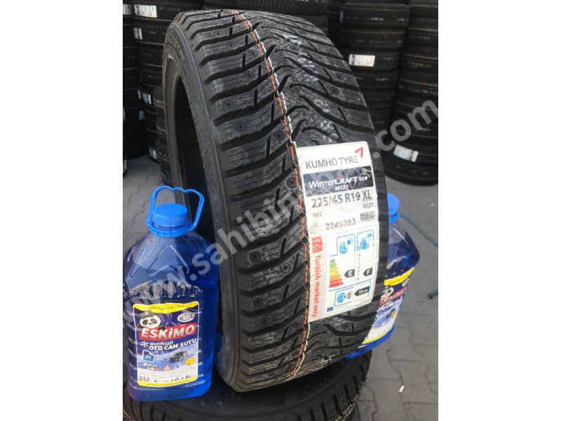 225/45R19 KUMHO XL 2019 TARİHLİ KIŞLIK LASTİK