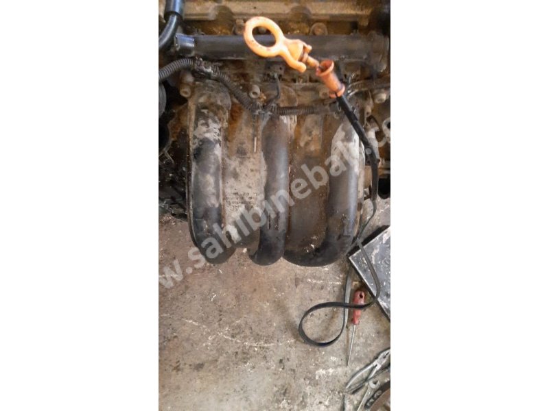 Volkswagen polo 1.2 3silindir çıkma emme manifold