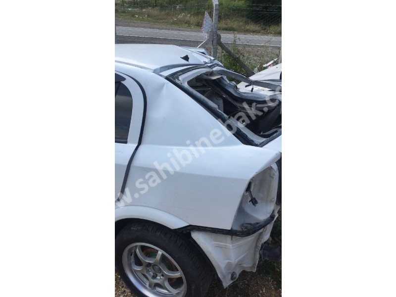 Opel astra g sol arka çamurluk