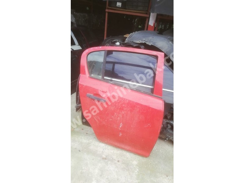 OPEL CORSA D SAĞ ARKA KAPI