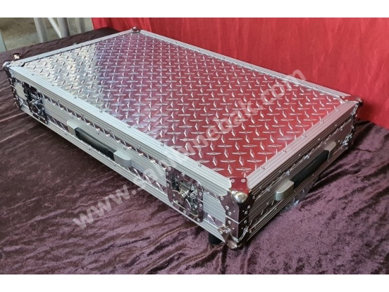 Pro Display XDR flight case