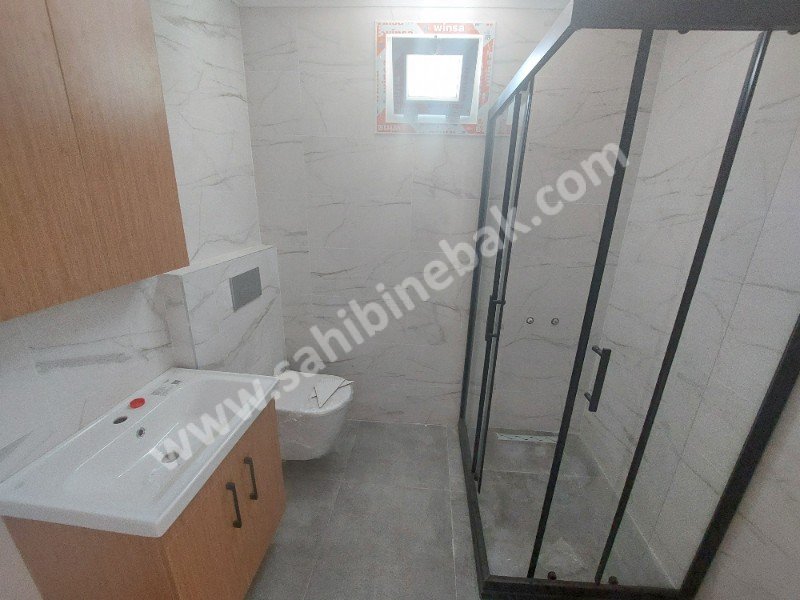 İstanbul Maltepe Küçükyalı Mah. Satılık 2.Kat 2+1 Daire 90 m2