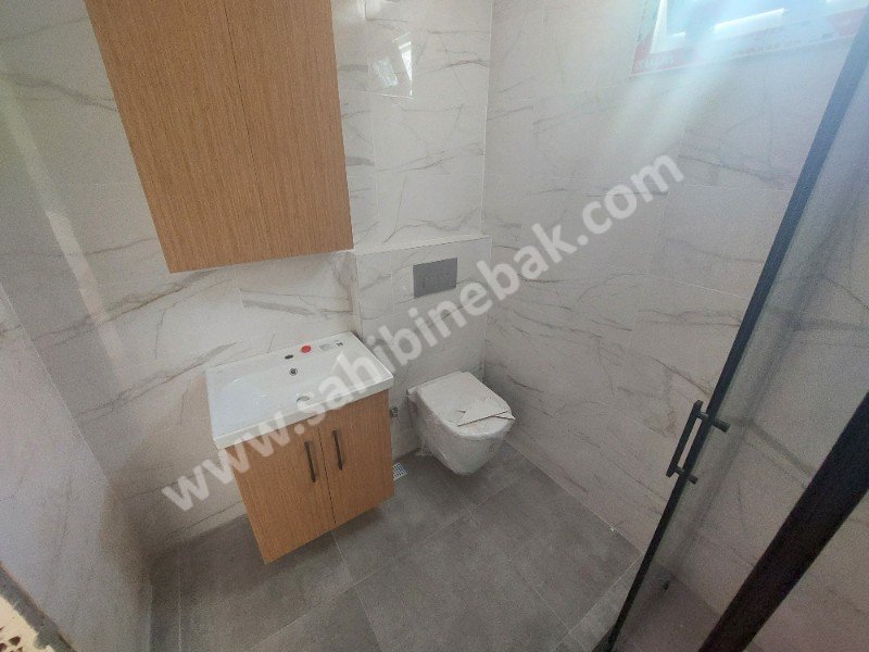 İstanbul Maltepe Küçükyalı Mah. Satılık 2.Kat 2+1 Daire 90 m2