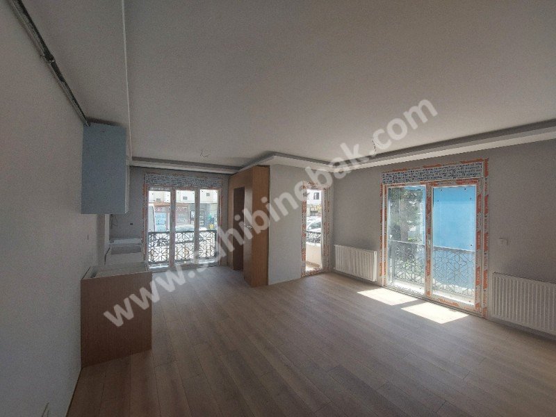 İstanbul Maltepe Küçükyalı Mah. Satılık 2.Kat 2+1 Daire 90 m2