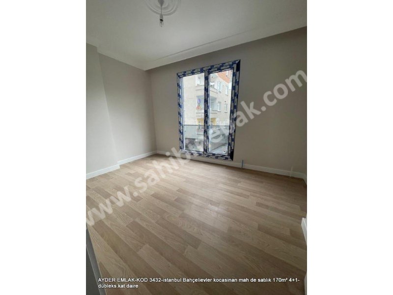 İstanbul Bahçelievler Kocasinan Mah. 170 m2 Satılık 3. Kat 4+1 Daire