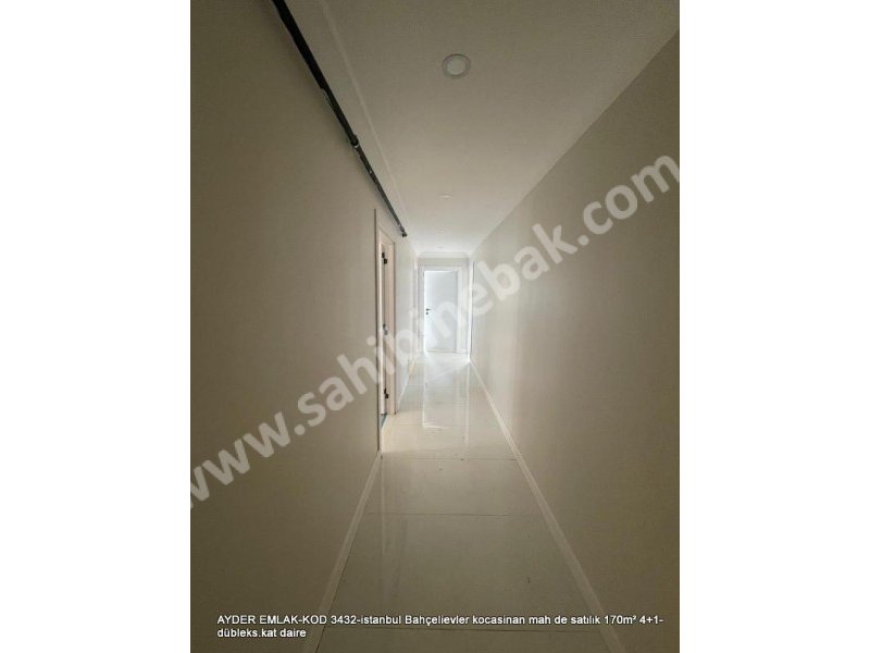 İstanbul Bahçelievler Kocasinan Mah. 170 m2 Satılık 3. Kat 4+1 Daire