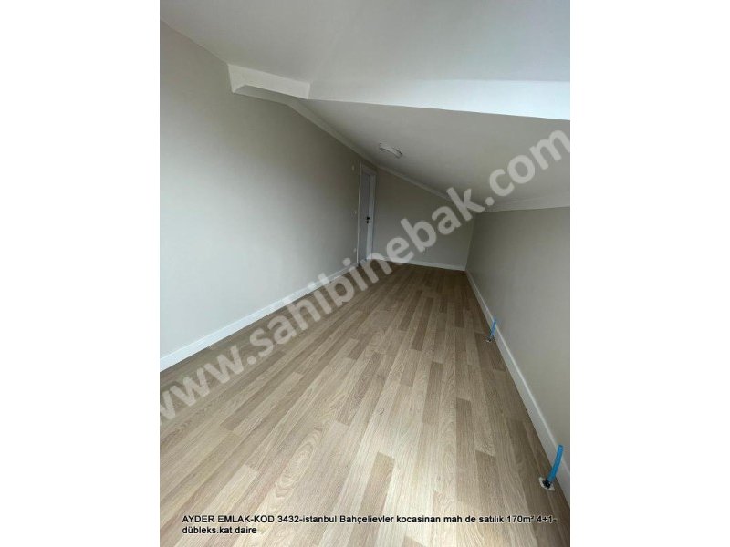 İstanbul Bahçelievler Kocasinan Mah. 170 m2 Satılık 3. Kat 4+1 Daire