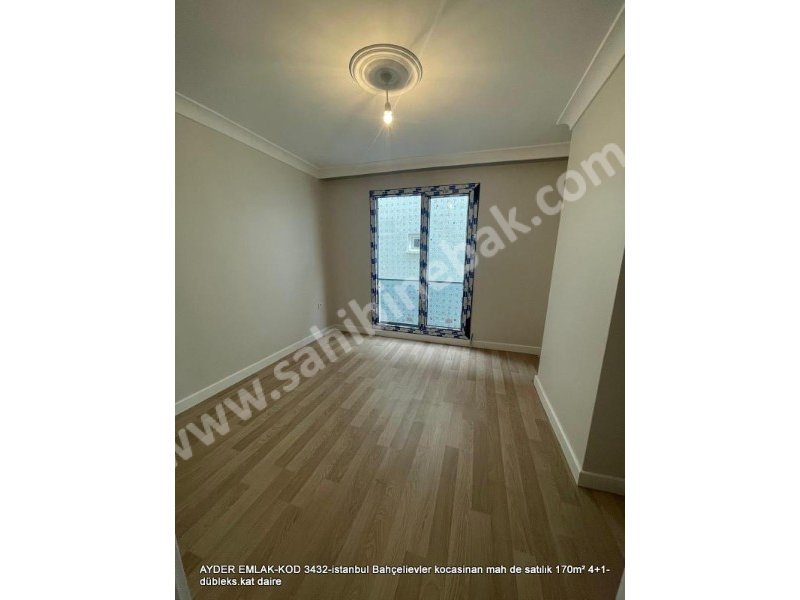 İstanbul Bahçelievler Kocasinan Mah. 170 m2 Satılık 3. Kat 4+1 Daire