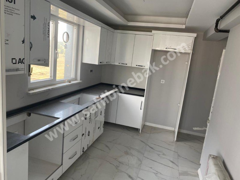 BURSA HASANAĞA'DA SATILIK SİTE İÇİ HAVUZLU 232 m2 SIFIR 6+1 DUBLEX DAİRE