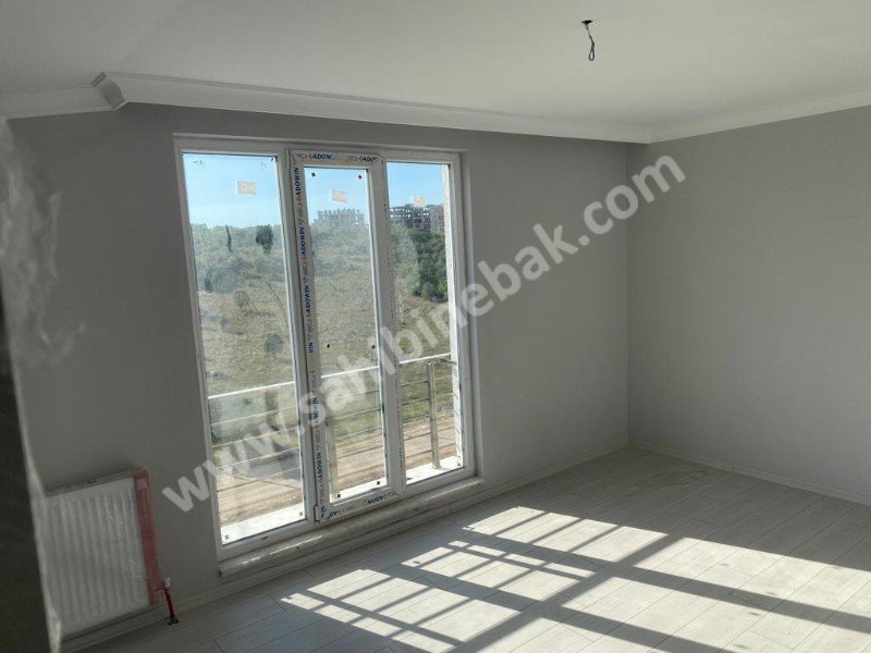 BURSA HASANAĞA'DA SATILIK SİTE İÇİ HAVUZLU 232 m2 SIFIR 6+1 DUBLEX DAİRE