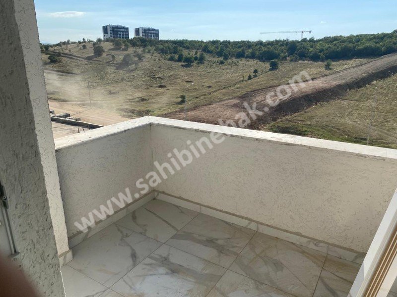 BURSA HASANAĞA'DA SATILIK SİTE İÇİ HAVUZLU 232 m2 SIFIR 6+1 DUBLEX DAİRE