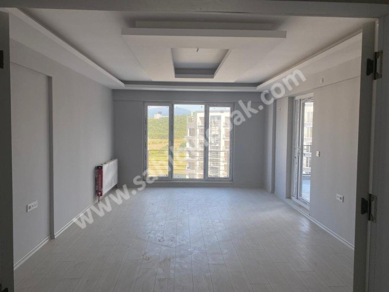 BURSA HASANAĞA'DA SATILIK SİTE İÇİ HAVUZLU 232 m2 SIFIR 6+1 DUBLEX DAİRE