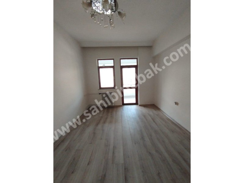 AYDINLIKEVLERDE KİRALIK 2.KAT. 3+1 GÜNEY CEPHE 160 m2 DAİRE