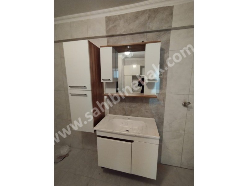 AYDINLIKEVLERDE KİRALIK 2.KAT. 3+1 GÜNEY CEPHE 160 m2 DAİRE