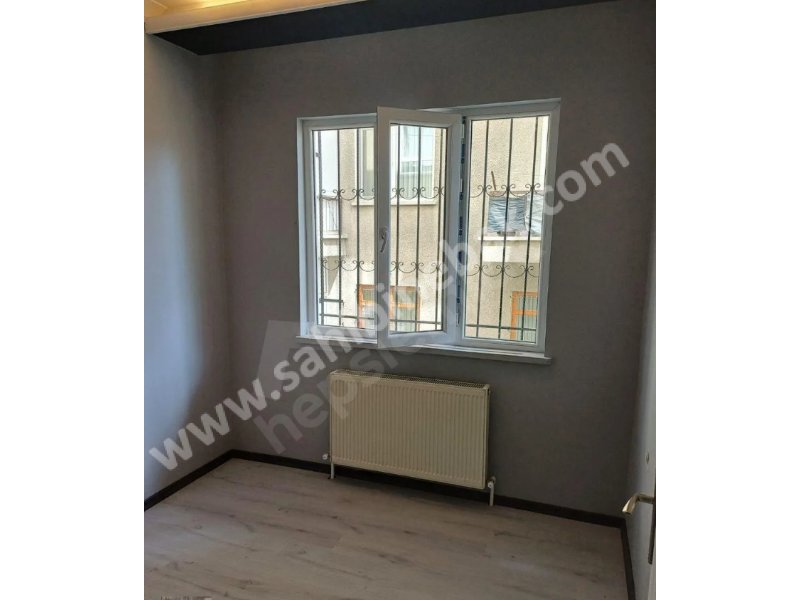 ALTINDAĞ AYDINLIKEVLERDE SATILIK 2+1 1.KAT FULL YAPILI DAİRE