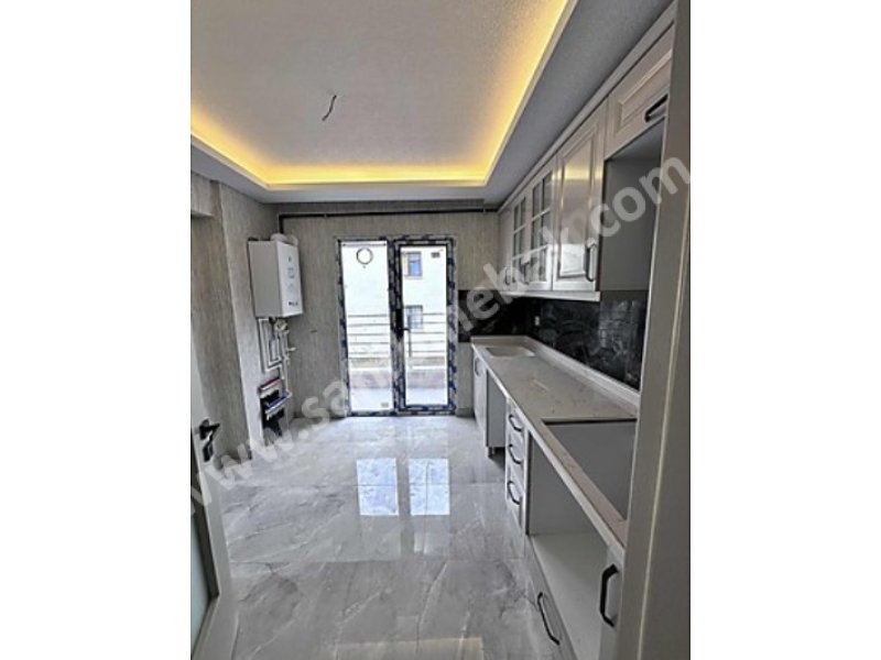 AYDINLIKEVLER'DE ASANSÖRLÜ SIFIR BİNADA SATILIK 2.KAT 2+1 DAİRE 80 M2