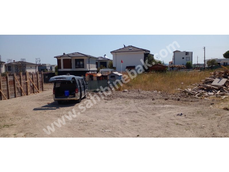 İZMİR KARABURUN MORDOĞANDA SATILIK 576 M2 TİCARİ İMARLI ARSA