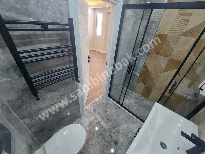 İstanbul Maltepe İdealtepe Mah. 80 m2 Satılık 2+1 Giriş Katı Daire