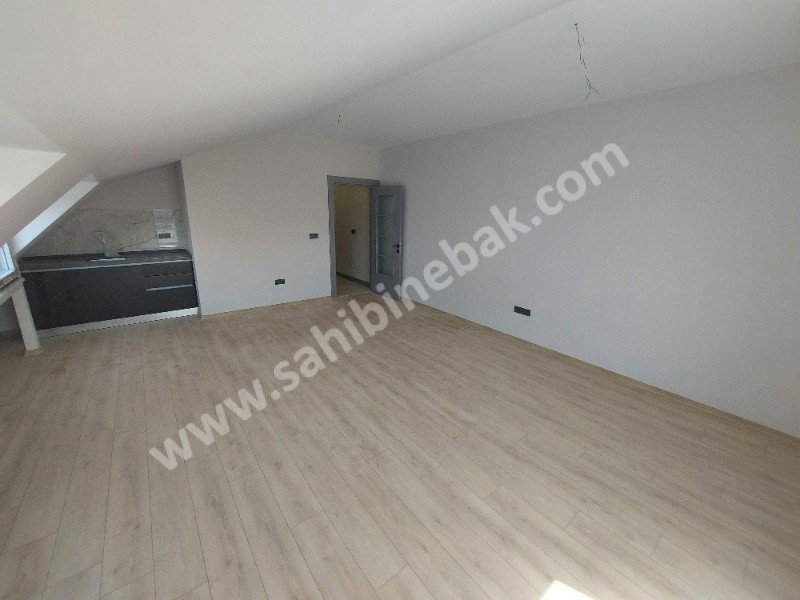 İstanbul Maltepe İdealtepe Mah. Satılık 4.Kat 4+2 Daire 240 m2