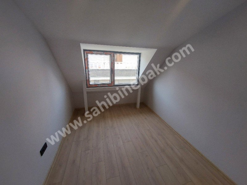 İstanbul Maltepe İdealtepe Mah. Satılık 4.Kat 4+2 Daire 240 m2