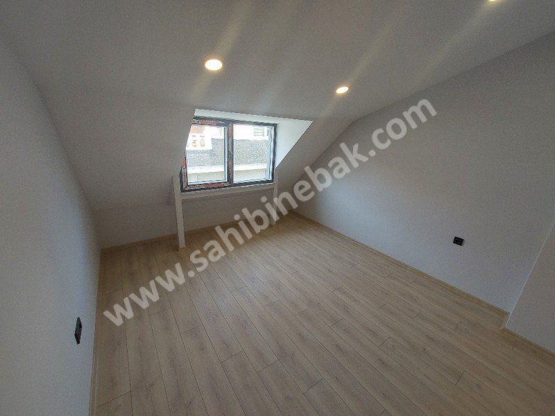 İstanbul Maltepe İdealtepe Mah. Satılık 4.Kat 4+2 Daire 240 m2