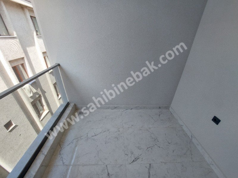 İstanbul Maltepe İdealtepe Mah. Satılık 4.Kat 4+2 Daire 240 m2