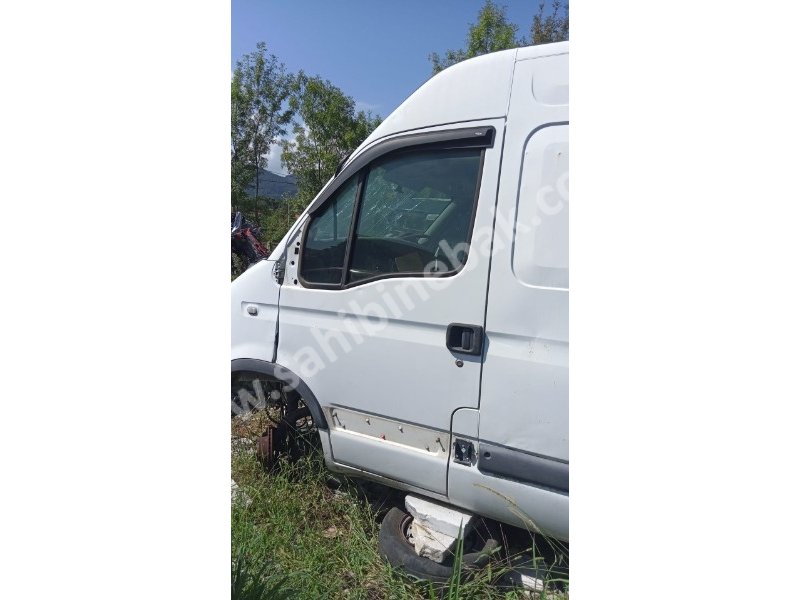 Renault Master 2 sol ön kapı