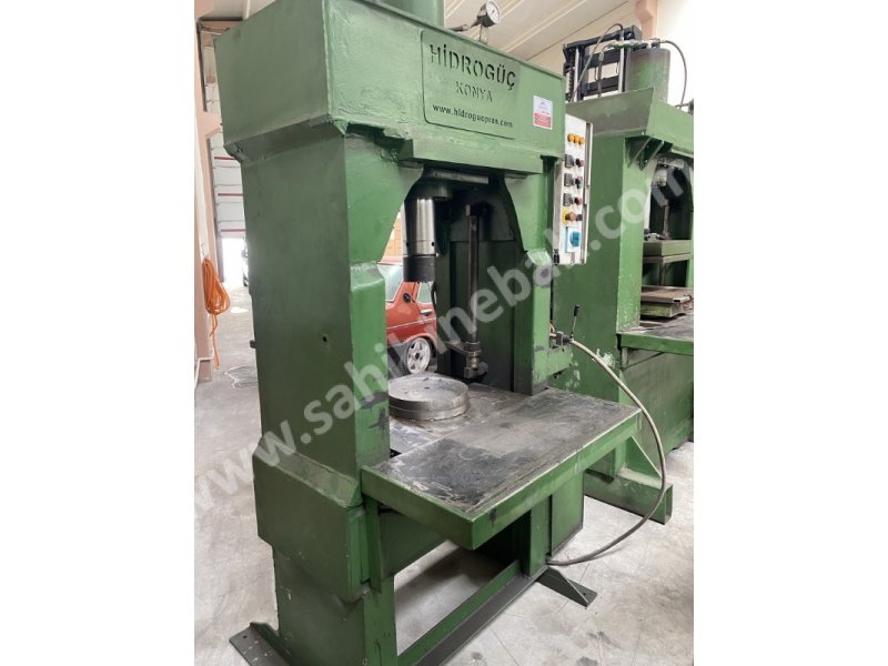 200 Ton Kauçuk Pres 500 x 500 Tabla