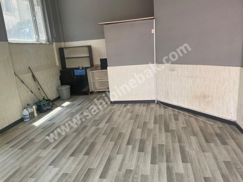 BURSA YILDIRIM EŞREFİLER CADDE ÜZERİ KİRALIK 30 M2 DÜKKAN