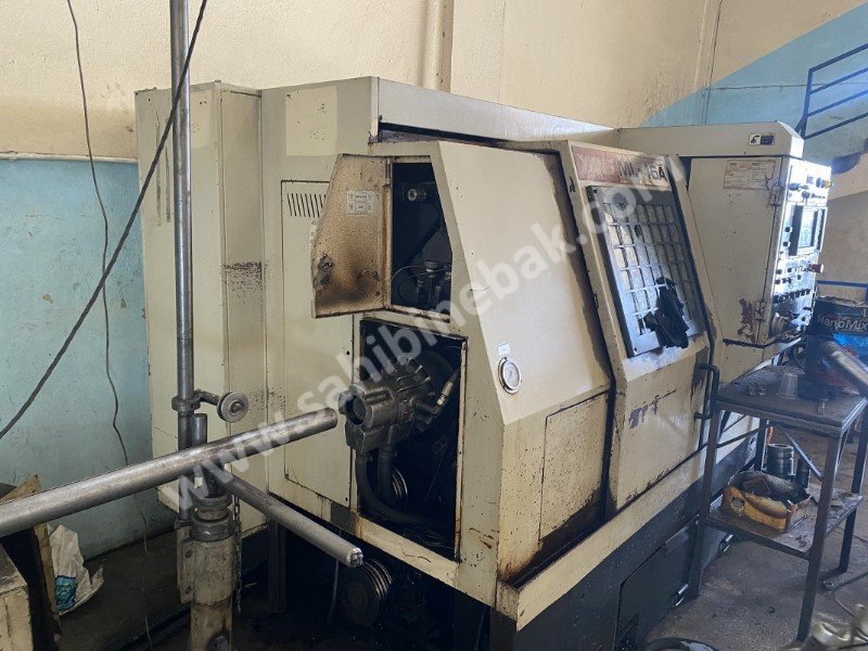 YANG ML 15-A 6 İNÇ 1999 Model Kapalı Kart CNC Torna