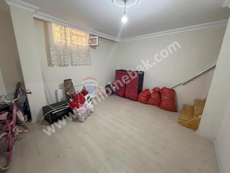 İSTANBUL SANCAKTEPE FATİH MH. SATILIK 4+1 TERS DUBLEX DAİRE