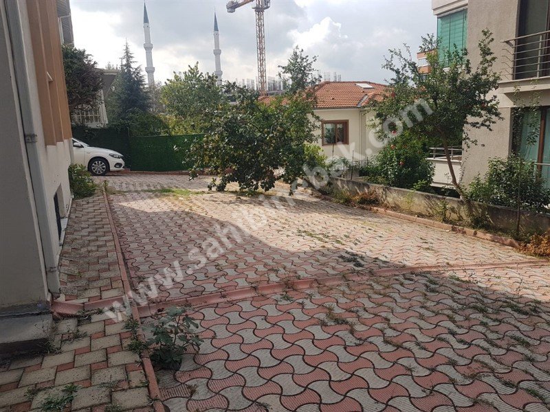 BURSA NİLÜFER BEŞEVLER KÜLTÜR MAH. 150 M2 SATILIK 2.KAT 3+1 DAİRE