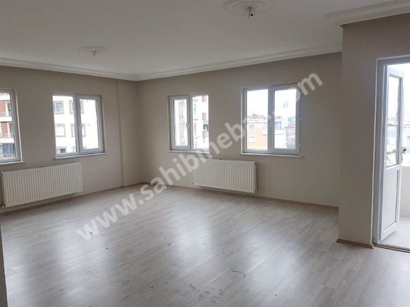 BURSA NİLÜFER BEŞEVLER KONAK MH. METROYA YAKIN KİRALIK 3.KAT DAİRE 23.000 TL.