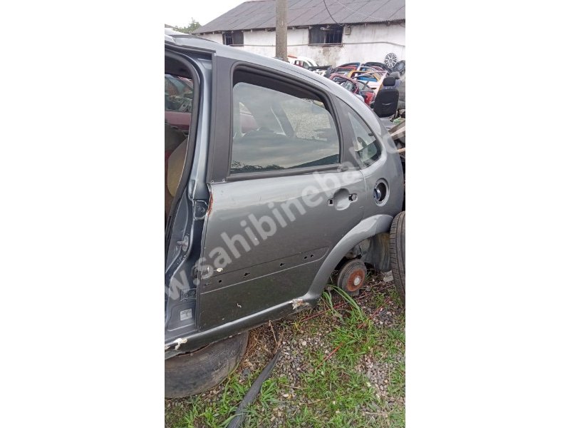 Citroen C3 2006 sol arka kapı yedek parça