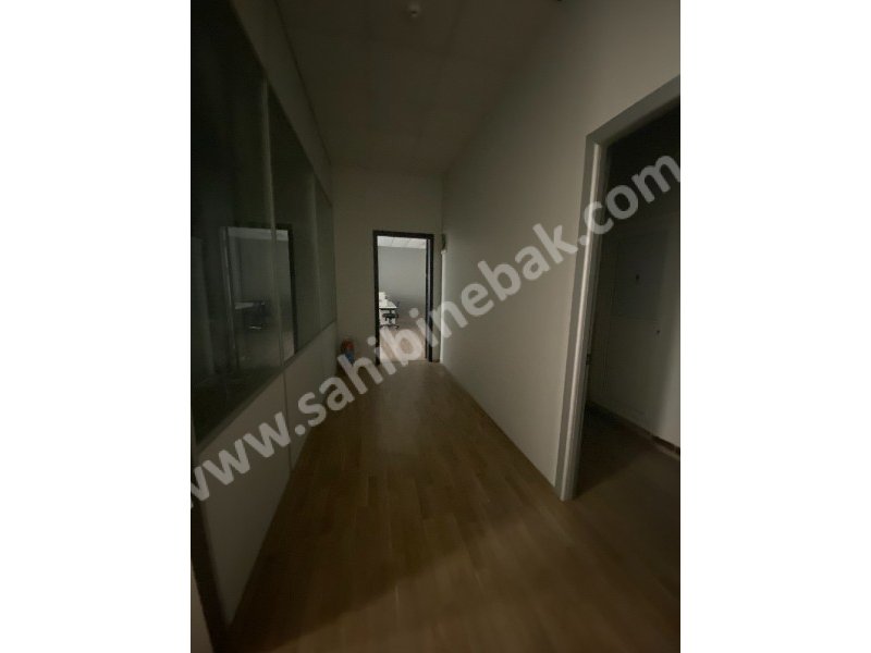 İkitelli Osb Demirciler Sitesi G1 Blok'ta Kiralık 705 m² 3 Katlı Müstakil İş Yeri