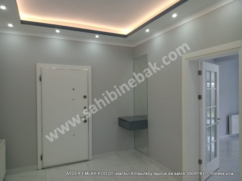 Istanbul Arnavutköy Taşoluk'da 300 m2 satılık 6+1 Tribleks villa