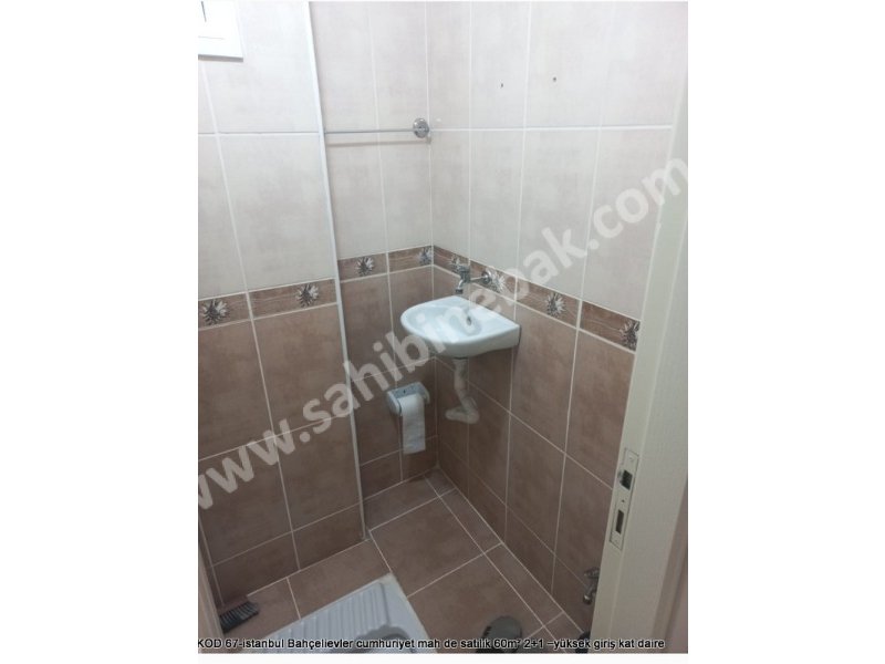 İstanbul Bahçelievler Cumhuriyet Mh. 60 m2 Satılık 2+1 Yüksek Giriş Daire