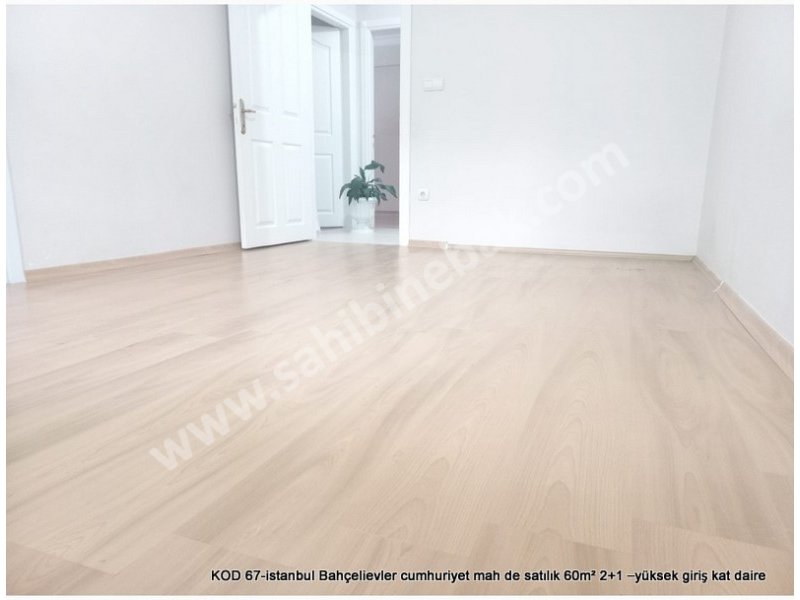 İstanbul Bahçelievler Cumhuriyet Mh. 60 m2 Satılık 2+1 Yüksek Giriş Daire