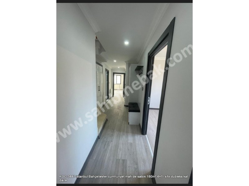 İstanbul Bahçelievler Cumhuriyet Mh. 180 m2 Satılık 6.Kat 4+1 Dubleks Daire