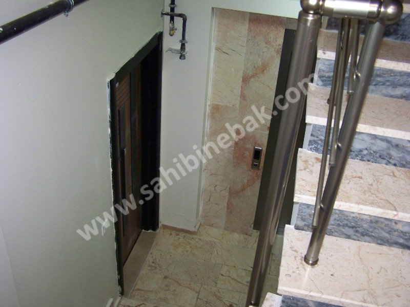 İSTANBUL MALTEPE SAHİLDE SAHİLE YAKIN SATILIK 2+1 KOMBİLİ 70 M2 DAİRE