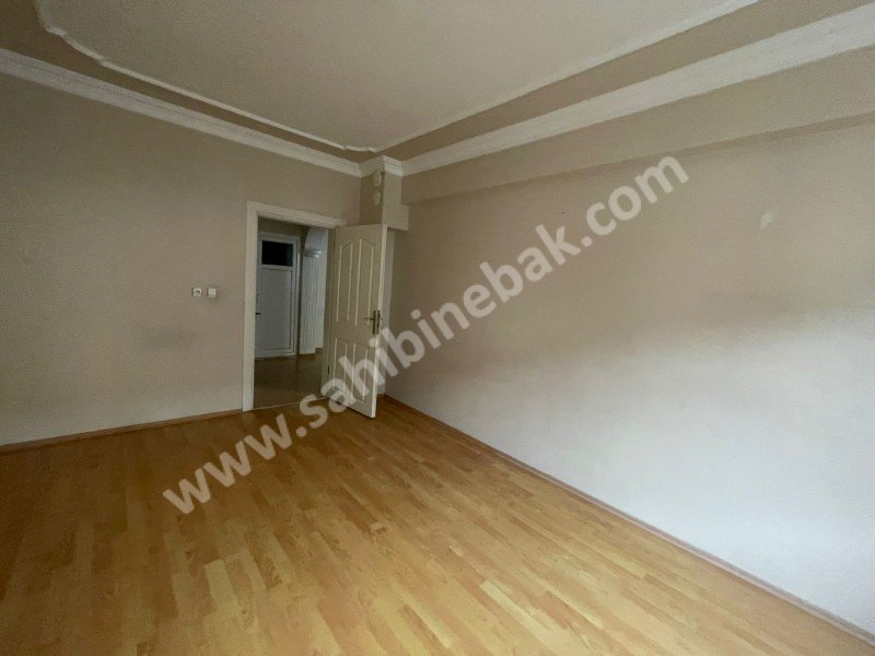 BURSA GÜRSU 35LİK YOLA YAKIN KİRALIK 3+1 ARA KAT 128 M2 DAİRE