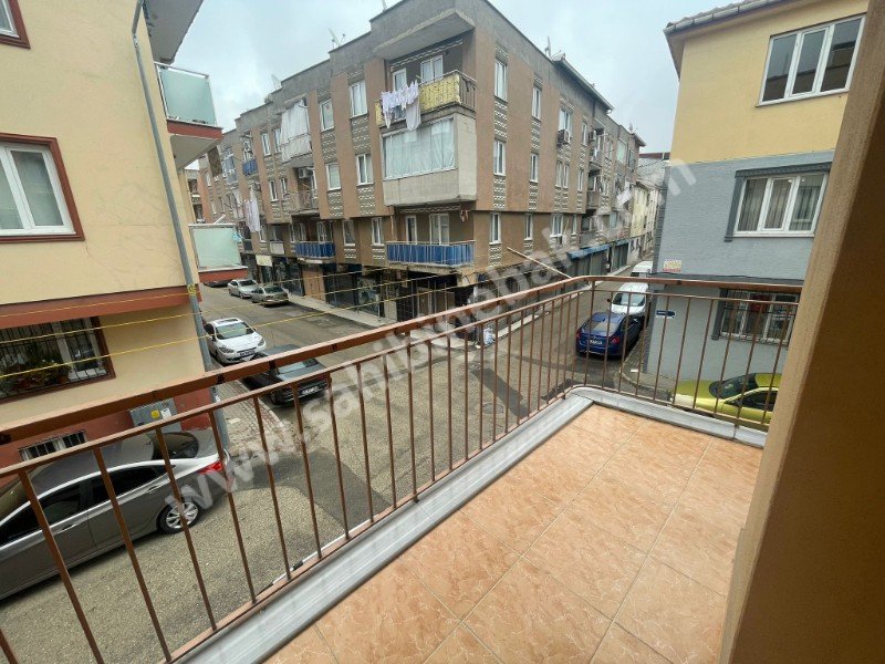 BURSA GÜRSU 35LİK YOLA YAKIN KİRALIK 3+1 ARA KAT 128 M2 DAİRE