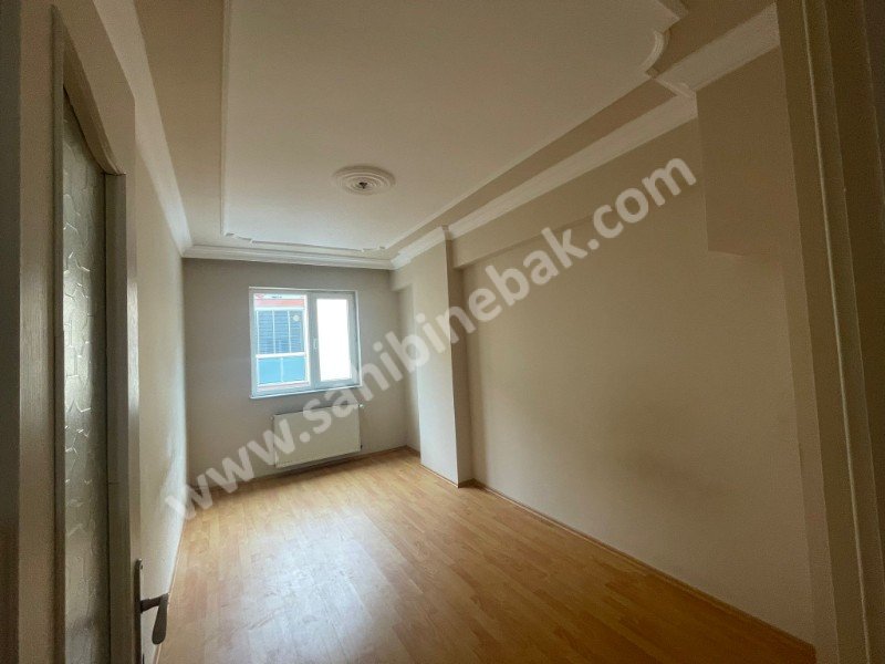 BURSA GÜRSU 35LİK YOLA YAKIN KİRALIK 3+1 ARA KAT 128 M2 DAİRE