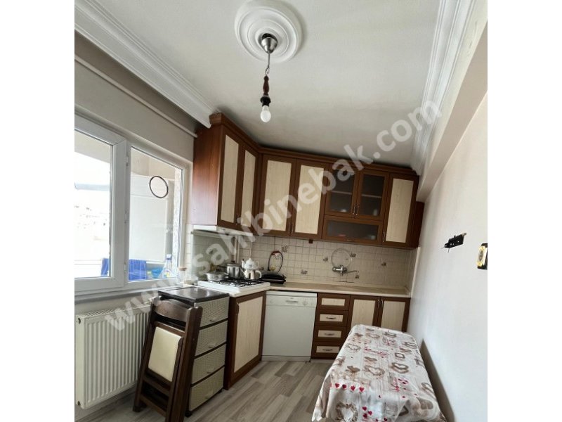 BURSA YILDIRIM'DA CADDE ÜSTÜ SATILIK 3.KAT 2+1 ASANSÖRLÜ 95 M2 DAİRE