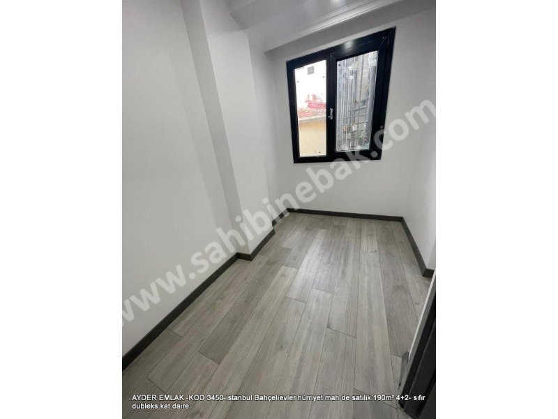 Istanbul Bahçelievler hürriyet mah de satılık 190 m² 4+2- sıfır dubleks.kat daire