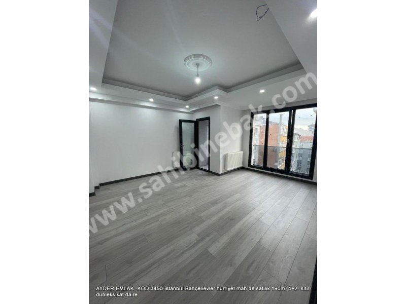 Istanbul Bahçelievler hürriyet mah de satılık 190 m² 4+2- sıfır dubleks.kat daire