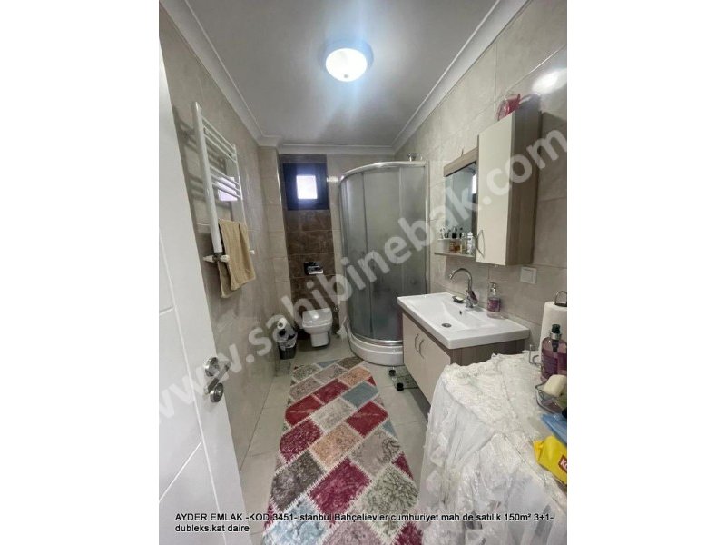 İstanbul Bahçelievler cumhuriye Mh. satılık 150 m2 3+1 dubleks.kat daire