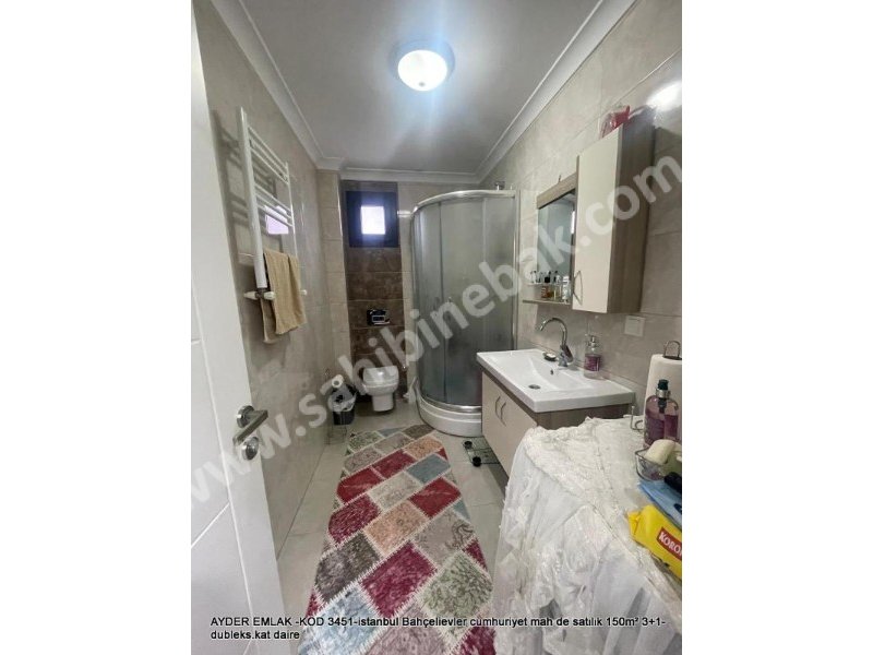 İstanbul Bahçelievler cumhuriye Mh. satılık 150 m2 3+1 dubleks.kat daire