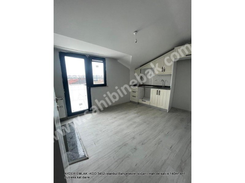 İstanbul Bahçelievler soğanlı Mh. satılık 140 m2 4+1- dubleks.kat daire