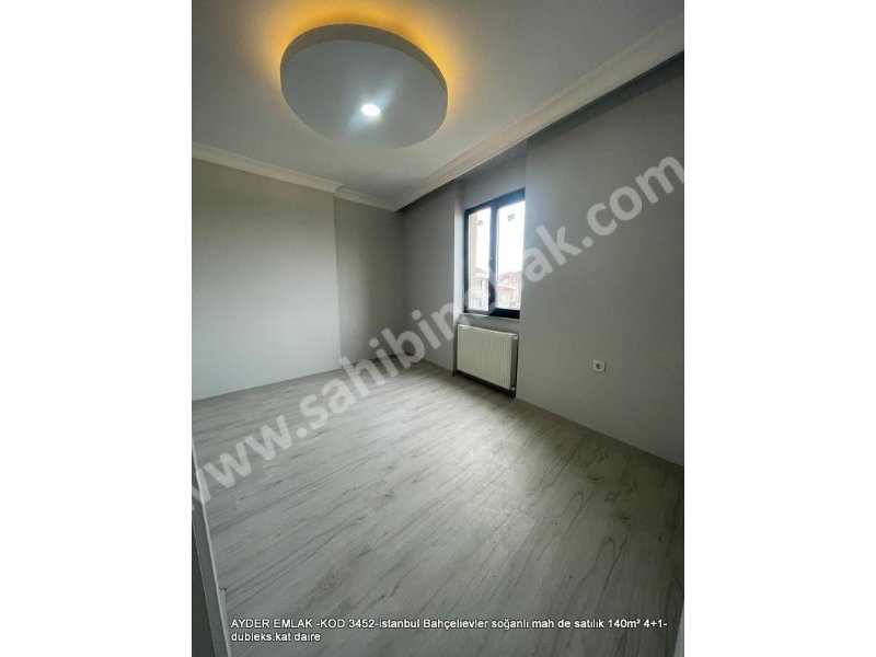 İstanbul Bahçelievler soğanlı Mh. satılık 140 m2 4+1- dubleks.kat daire